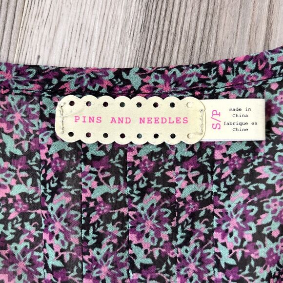 Urban Outfitters Pins And Needles Button Up Floral Sheer Top Size Small - Picture 8 of 8